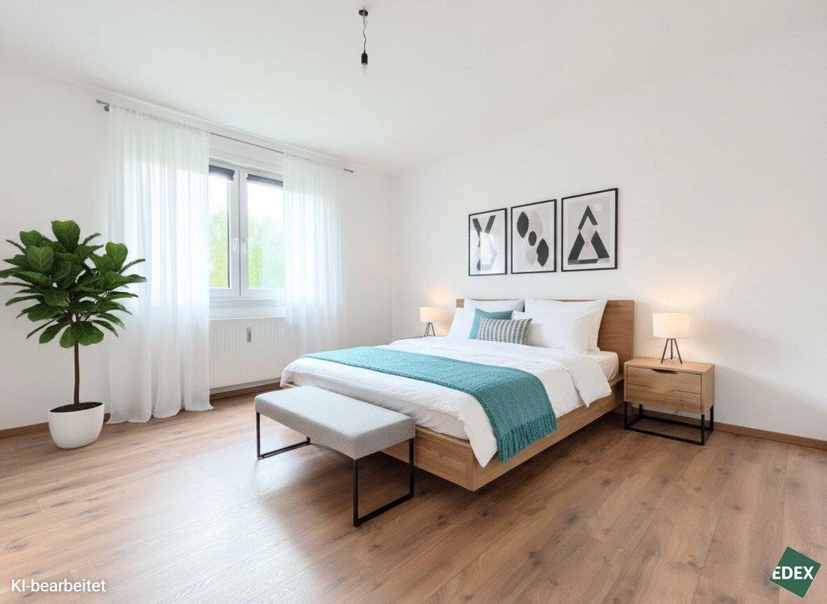 Charming 2-room apartment with loggia and perfect U6 connection