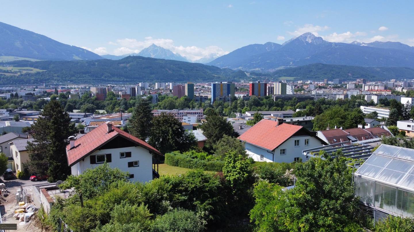 Wohnung Westausrichtung Großzügiger Wohnbereich