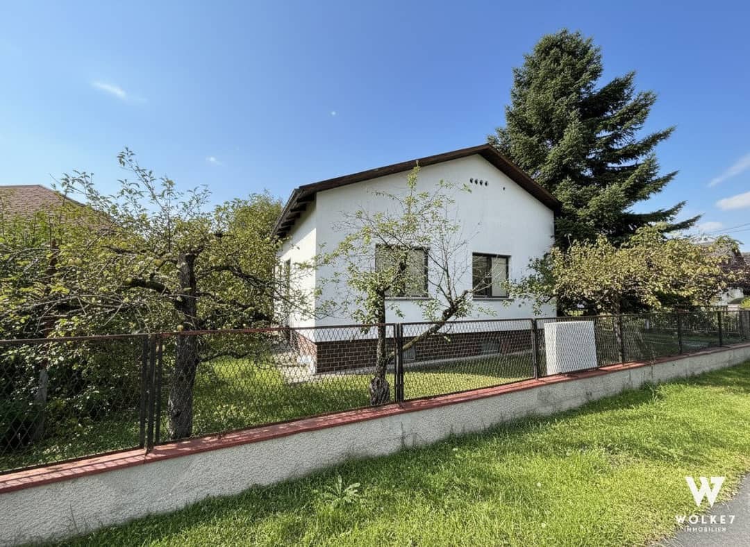 Bungalow with Garden in St. Pölten-Harland