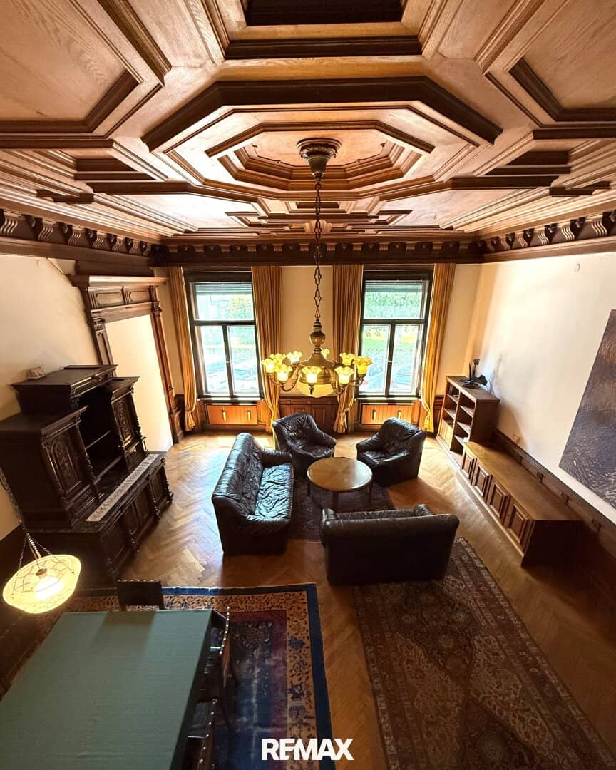 Apartment Geidorf Lofty ceilings and winter garden