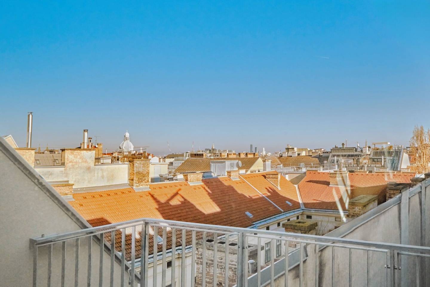 Living with flair exclusive two room attic apartment in 1070 Vienna