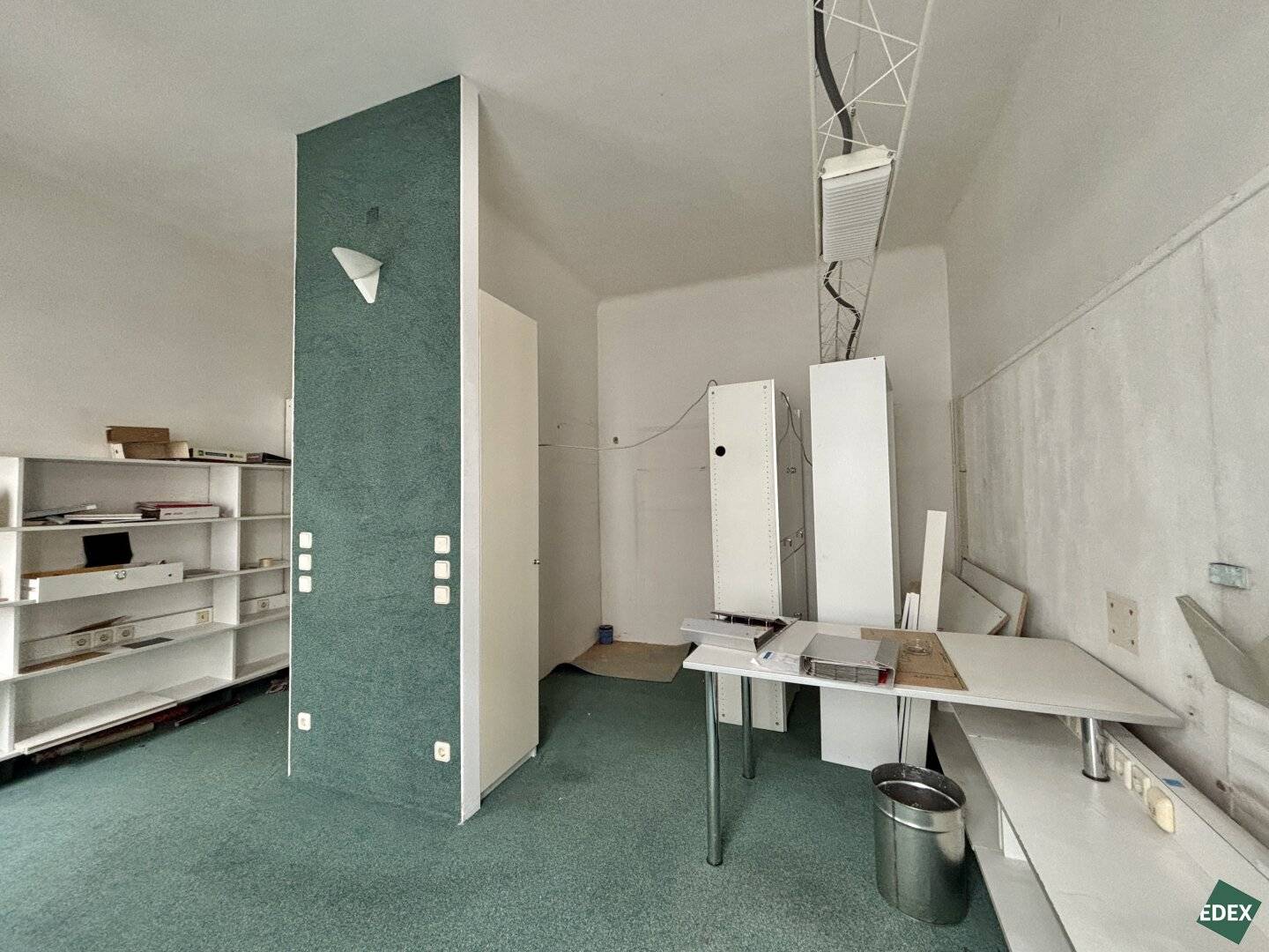 Your chance in Hietzing – 1-room premises with potential, only a few steps to the U4
