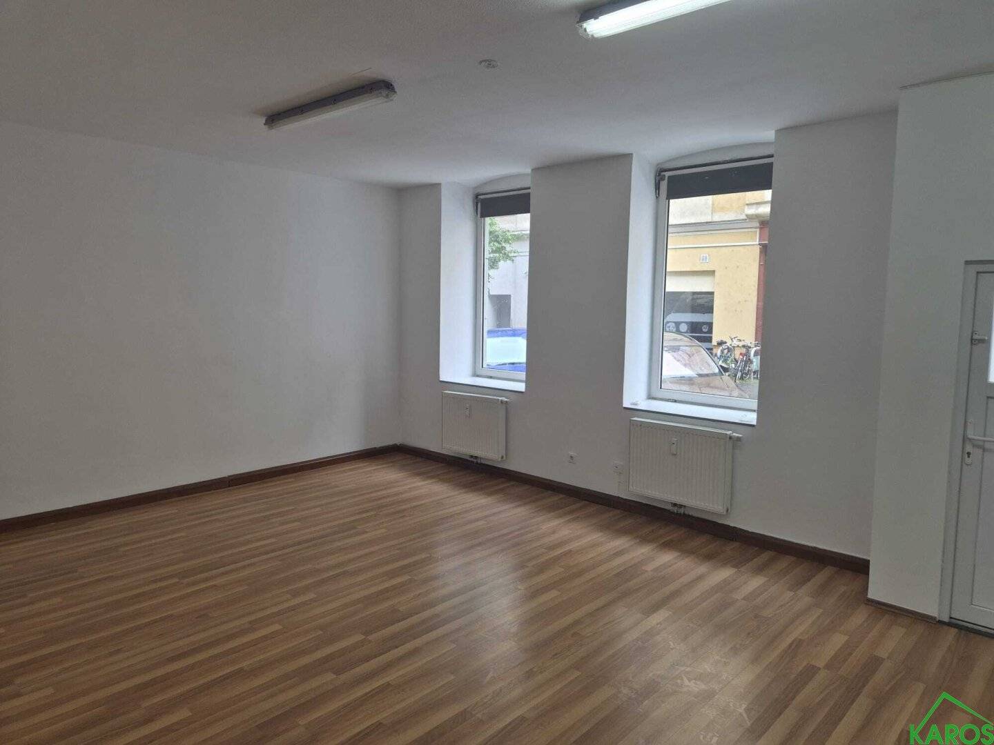 Bright retail space with large display windows in central location