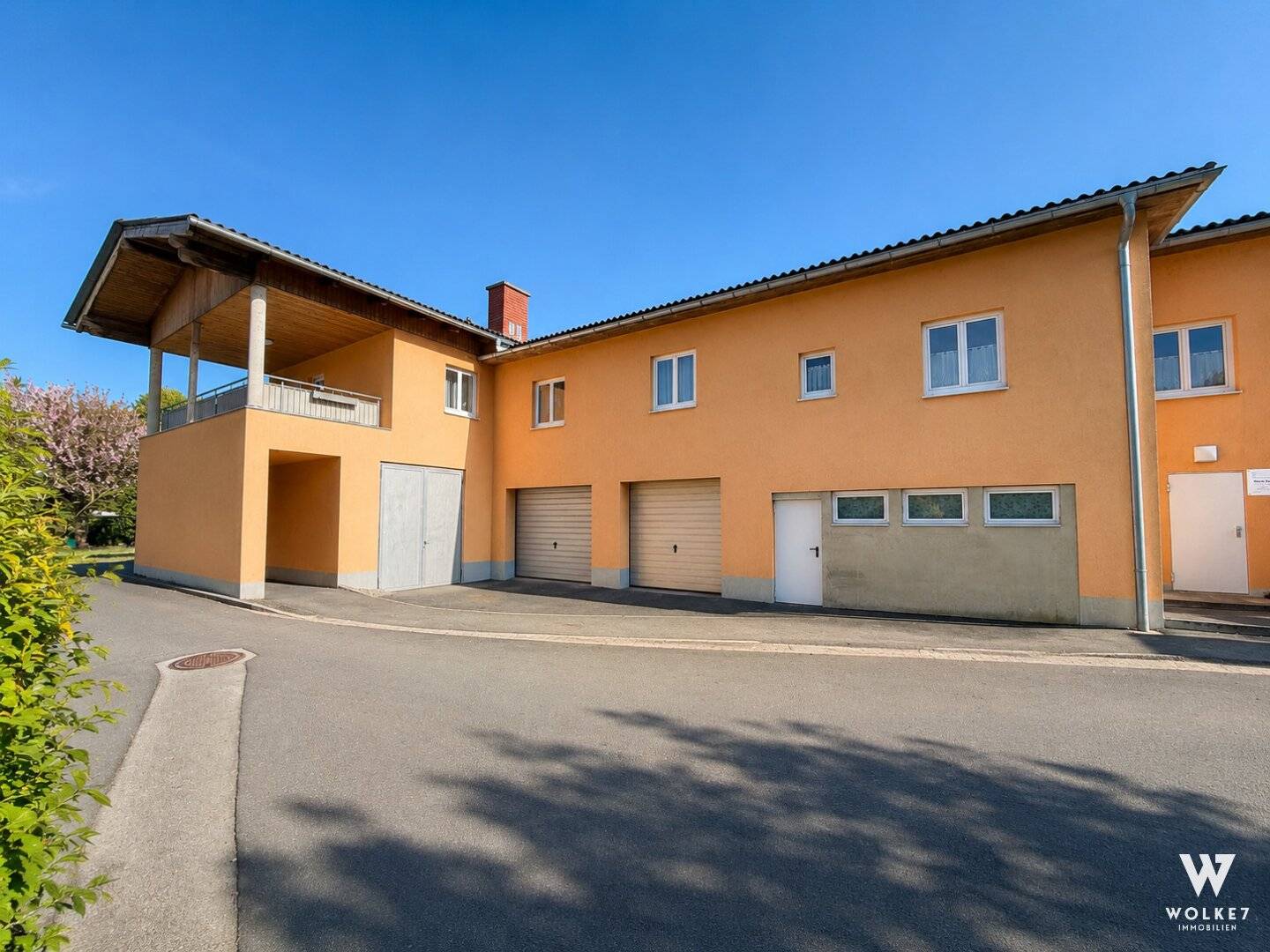 Großzügiges Wohnhaus mit 3 Garagen in Deutschfeistritz