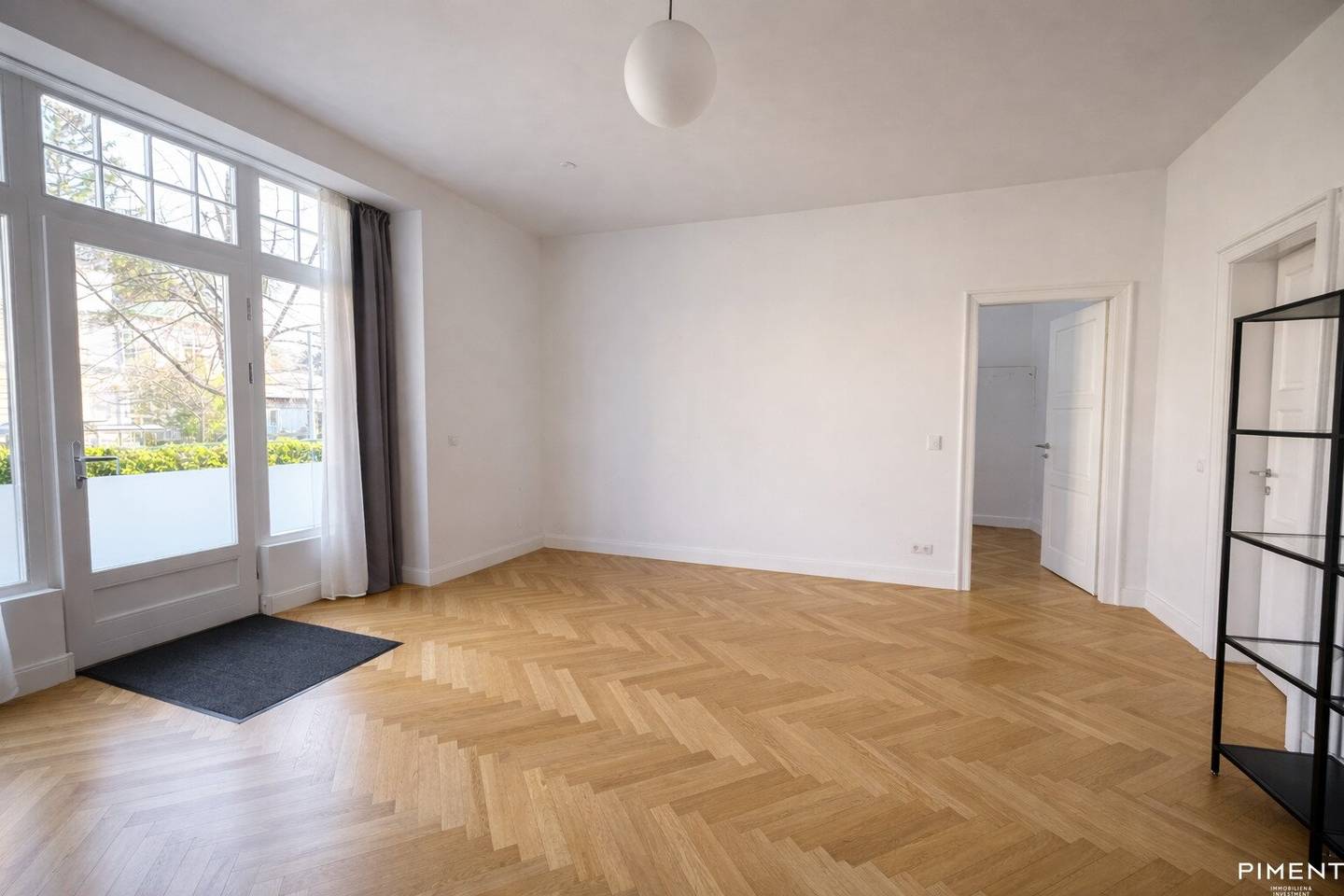 Büro/Ordination mit Garten und Lager