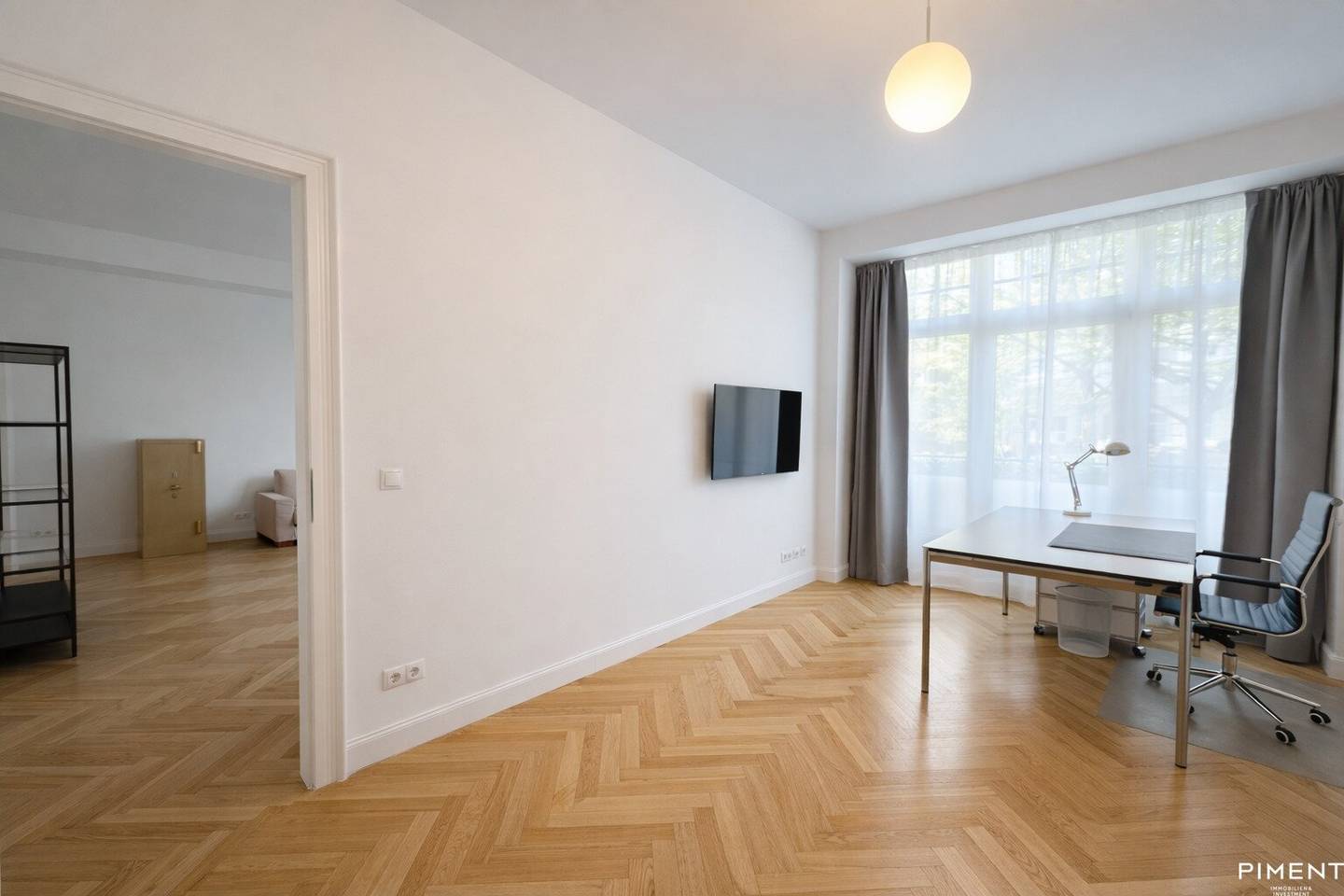 Büro/Ordination mit Garten und Lager