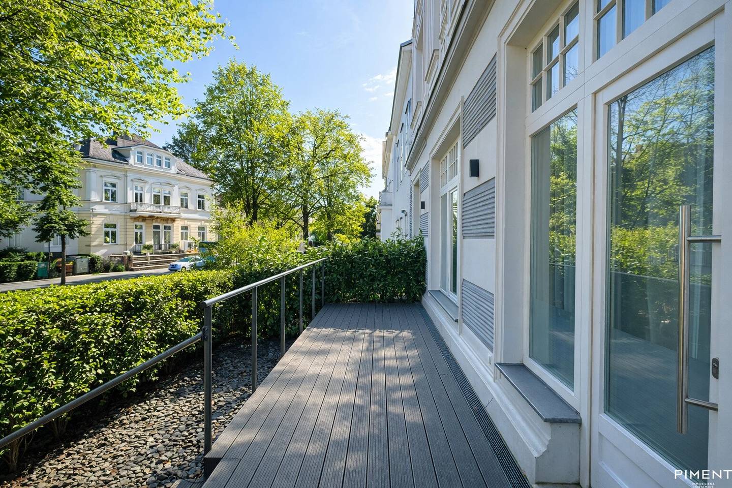 Apartment with garden and large basement storage