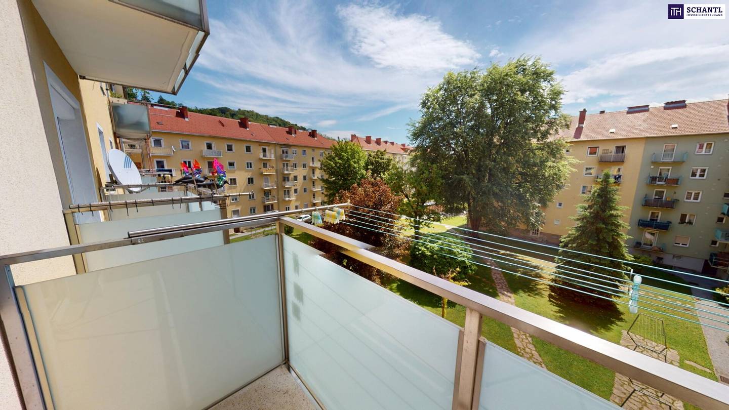 NEW PRICE: Living &amp; Wellbeing – stylishly renovated 2-room apartment in Geidorf