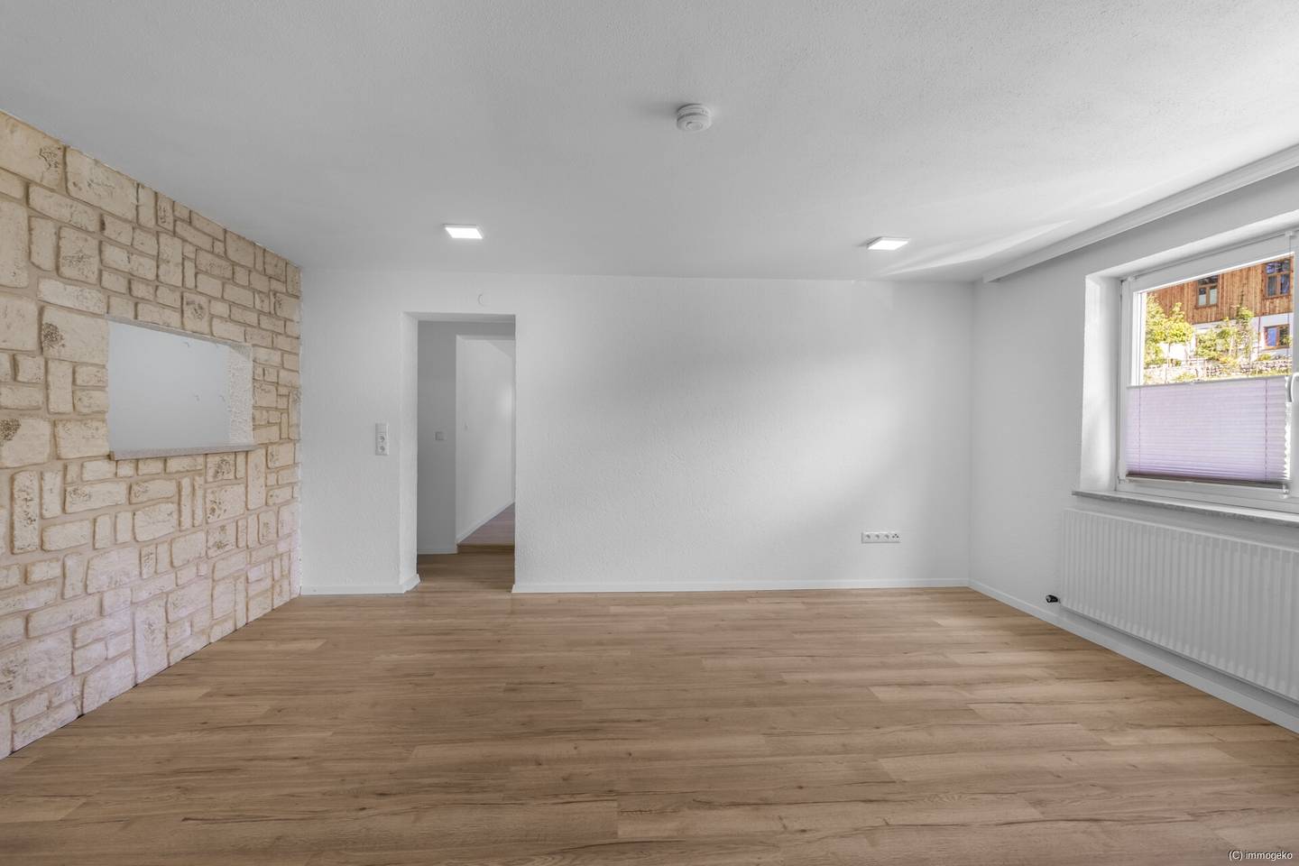 Apartment First Occupancy Renovated Bright Rooms
