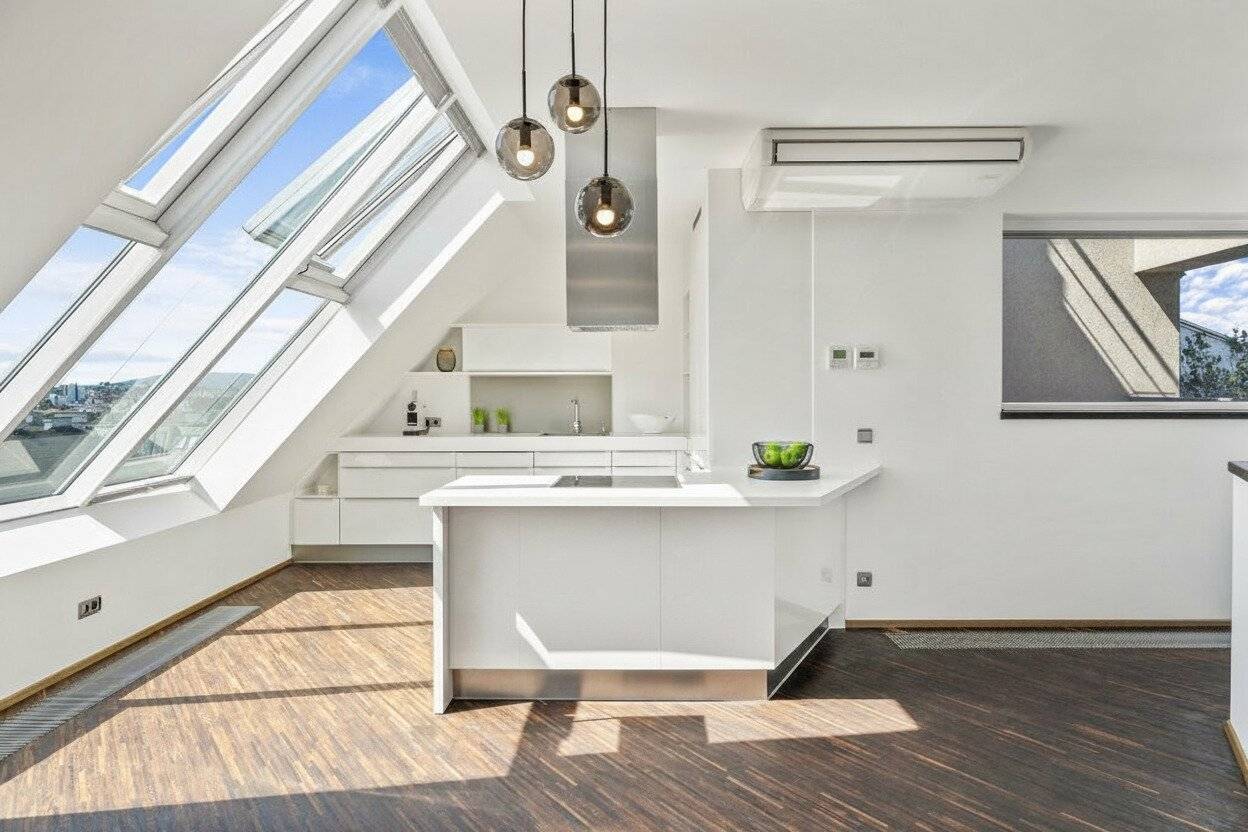 Top floor apartment with two terraces and 360 degree panorama
