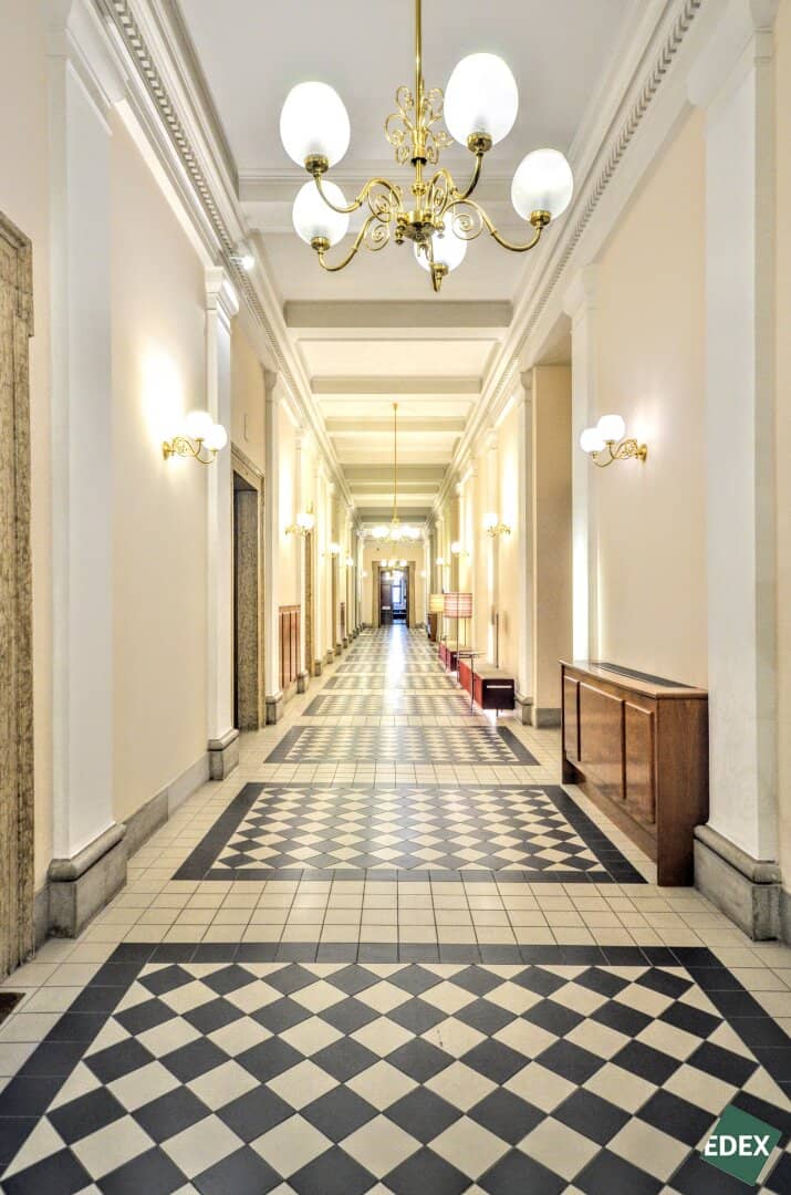 Exclusive office in the Stock Exchange
