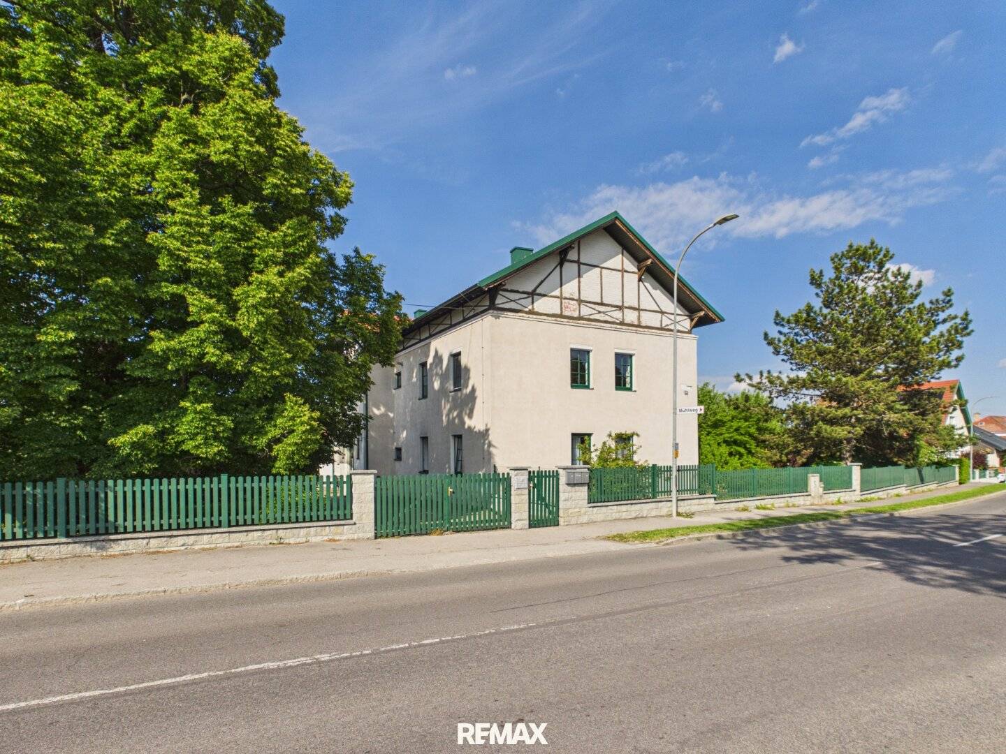 Mehrfamilienhaus mit Ausbaupotenzial