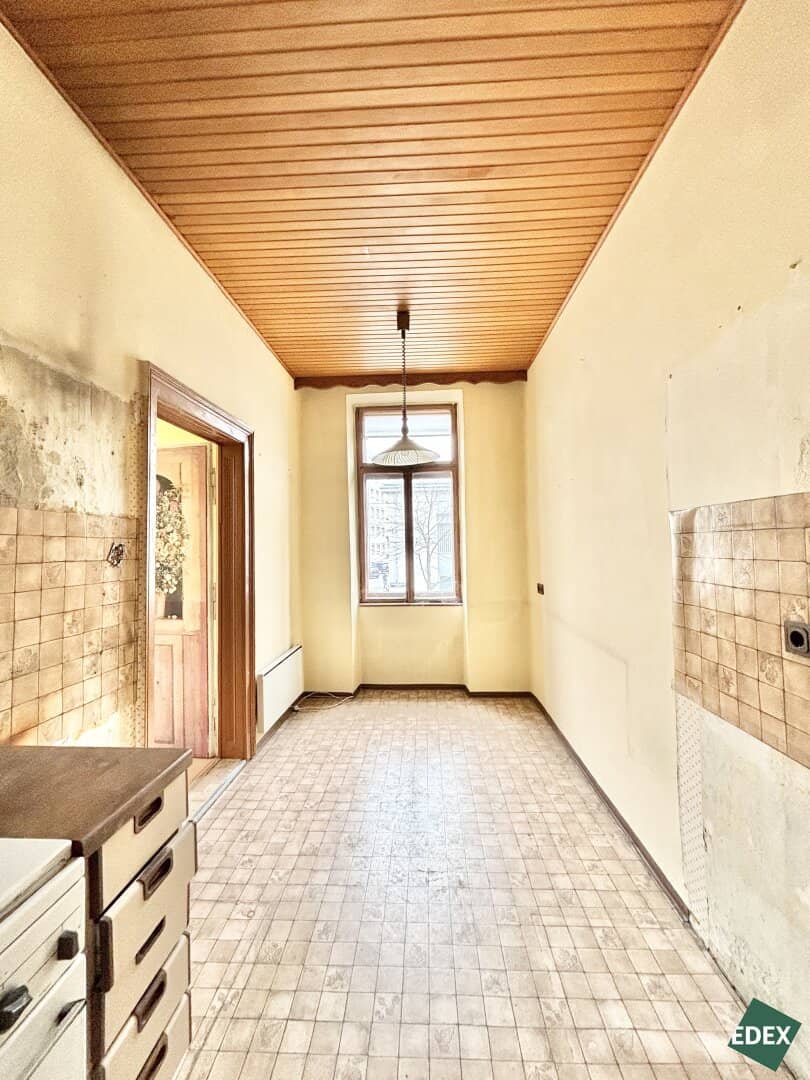 Altbauwohnung near Schönbrunn Park with U4 access