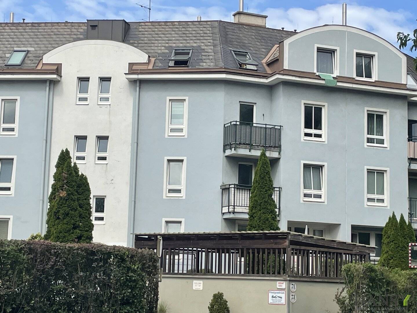 BADEN BEI WIEN: 2-Zimmer Wohnung mit Loggia &amp; Stellplatz – TOP Lage &amp; sofort bezugsfertig