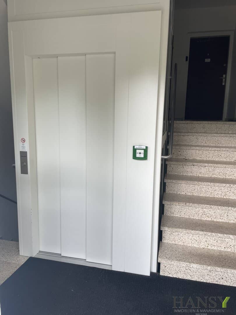 BADEN BEI WIEN: 2-Zimmer Wohnung mit Loggia &amp; Stellplatz – TOP Lage &amp; sofort bezugsfertig