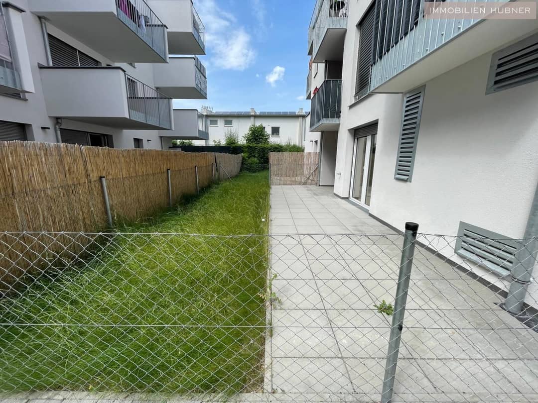 Neubauwohnung mit Garten und Terrasse
