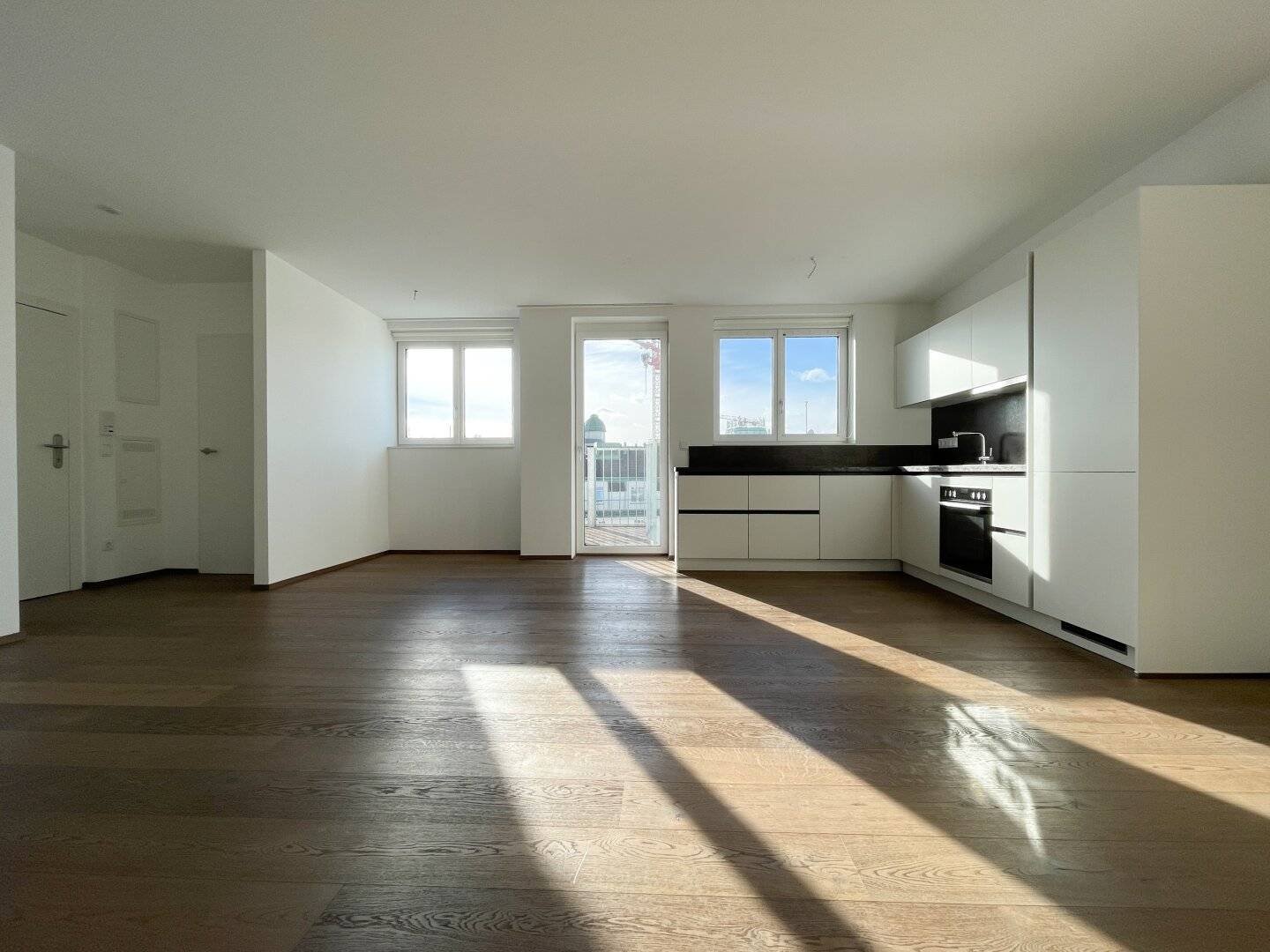 Dachgeschosswohnung nahe Naschmarkt mit Balkon