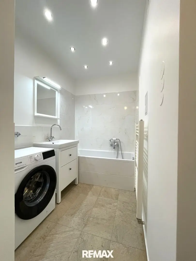 Renovated apartment with loggia in a quiet location