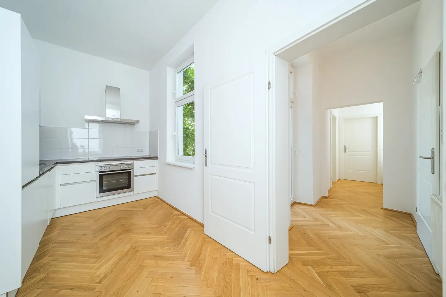 Altbau apartment with lift near U3 Schlachthausgasse