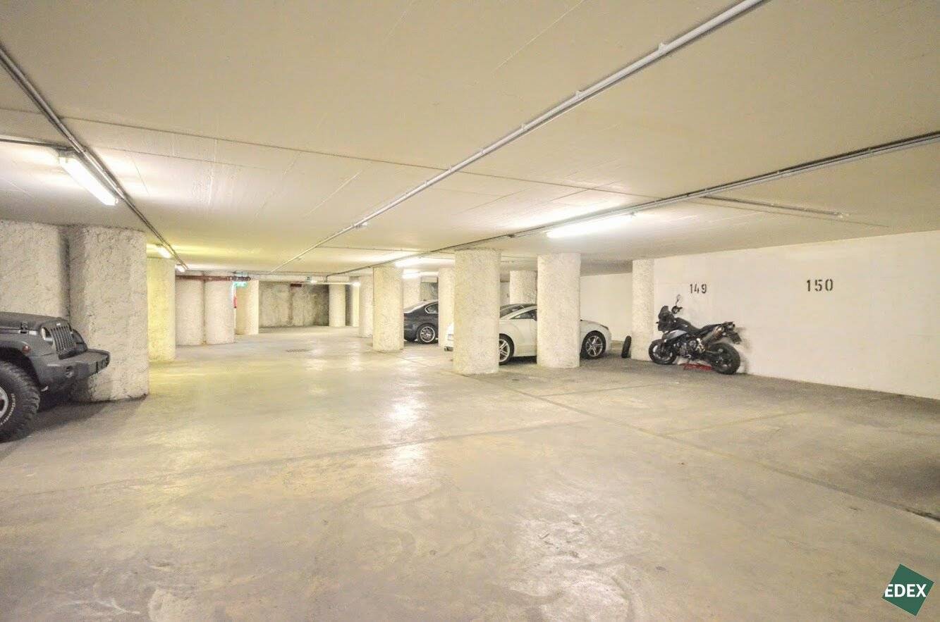 Garage Parking Spaces in Vienna 7th District