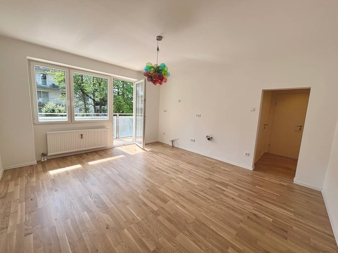3-Room Refurbished Apartment
