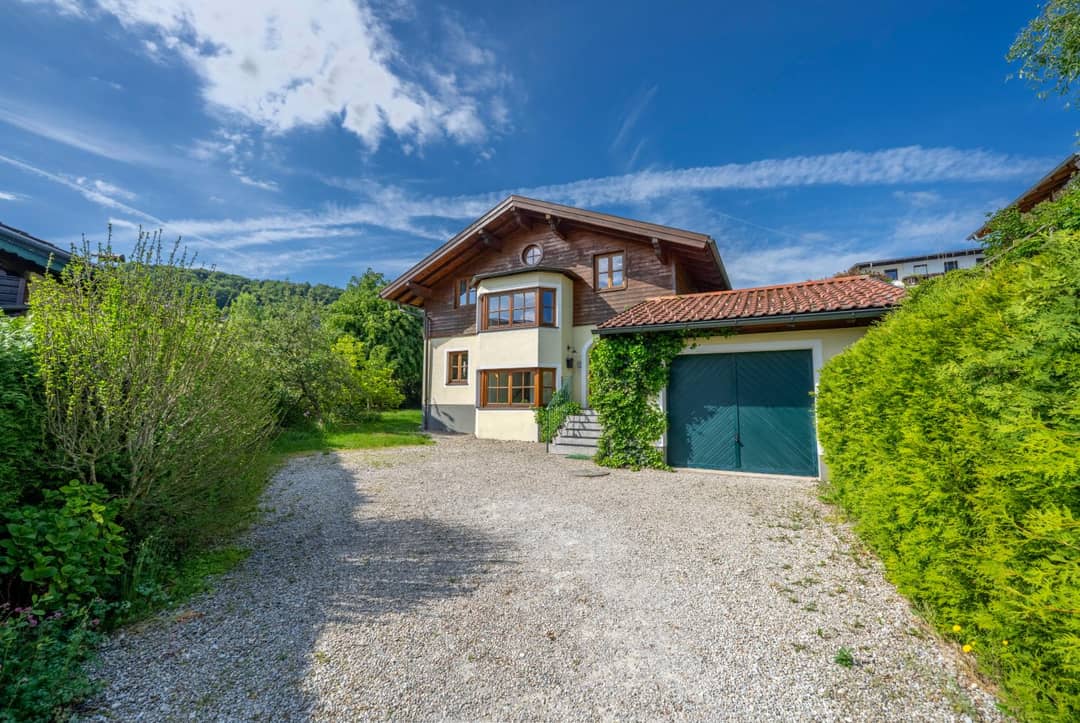 Einfamilienhaus Mattsee mit Garten und Terrasse
