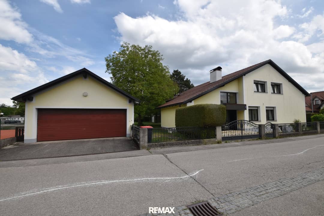 Spacious House with Large Plot