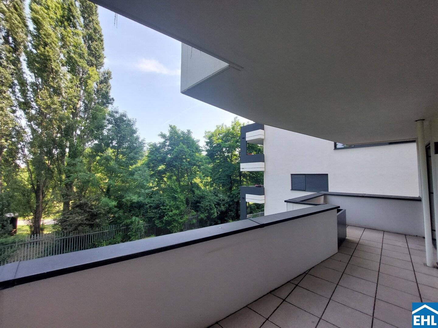 Modern 2 room apartment with 16 m² balcony at Wienerberg