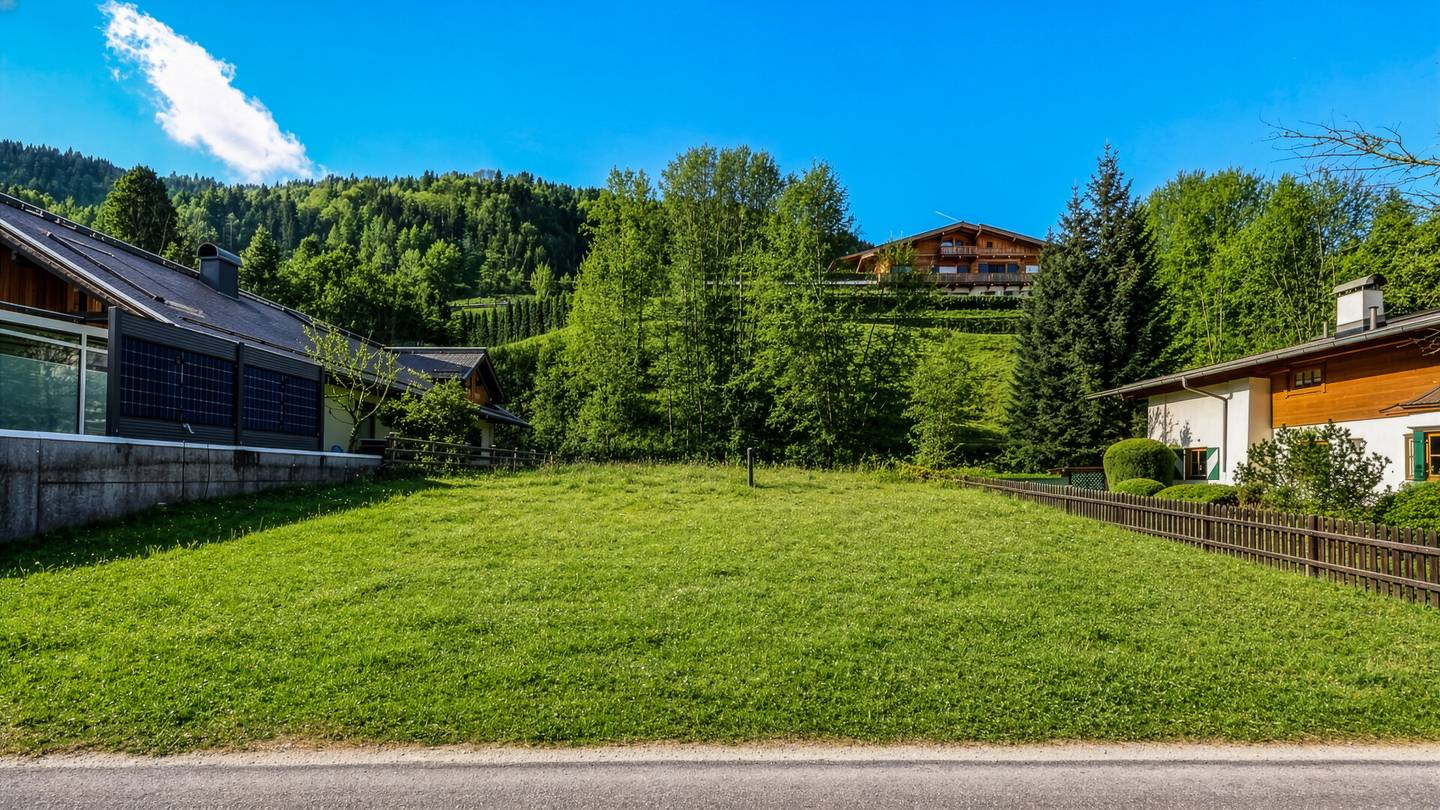 Grundstück mit Baugenehmigung in Kitzbühel