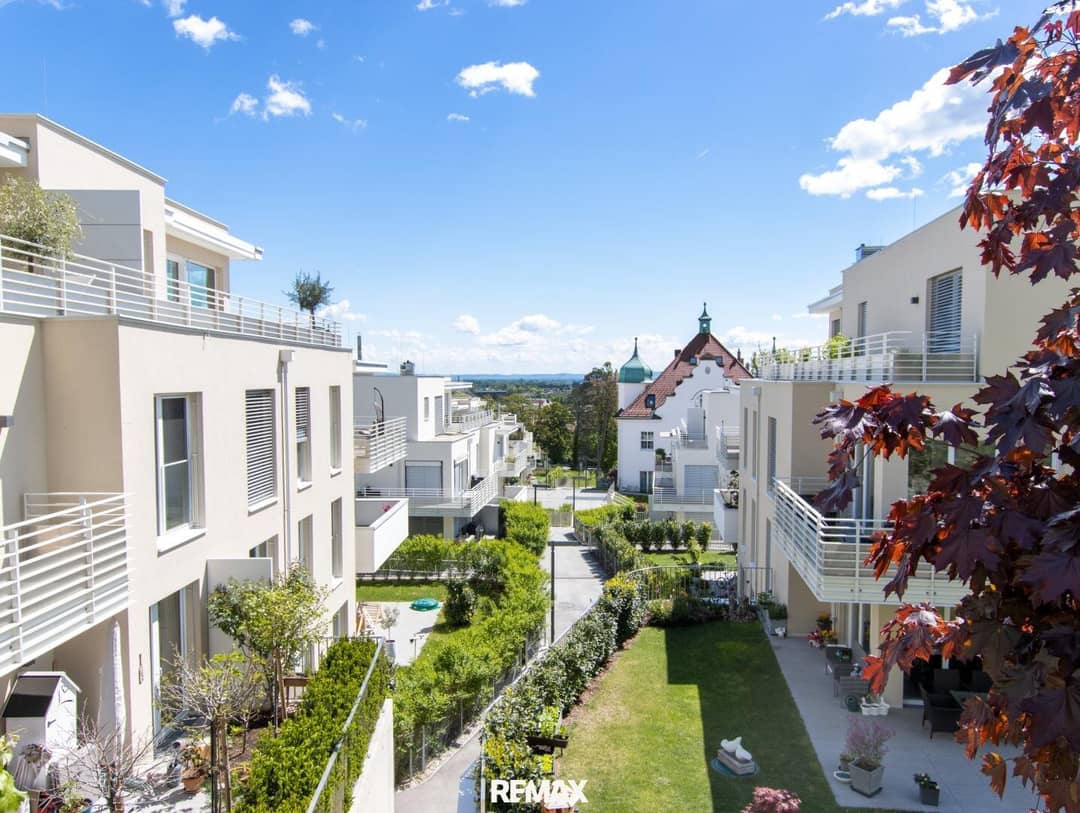 Wohnung im Neubau mit Balkon und Garagenplatz