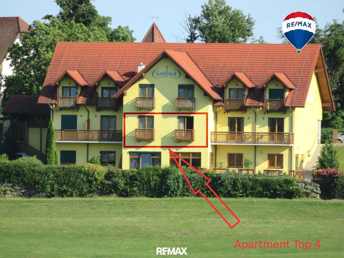 Wohnung direkt am Golfplatz mit zwei Balkonen