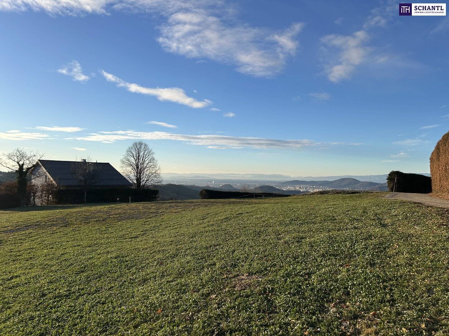Baugrundstück mit Panoramablick in Weinitzen