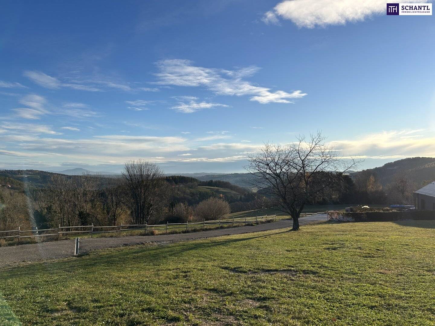 Baugrundstück mit Panoramablick in Weinitzen