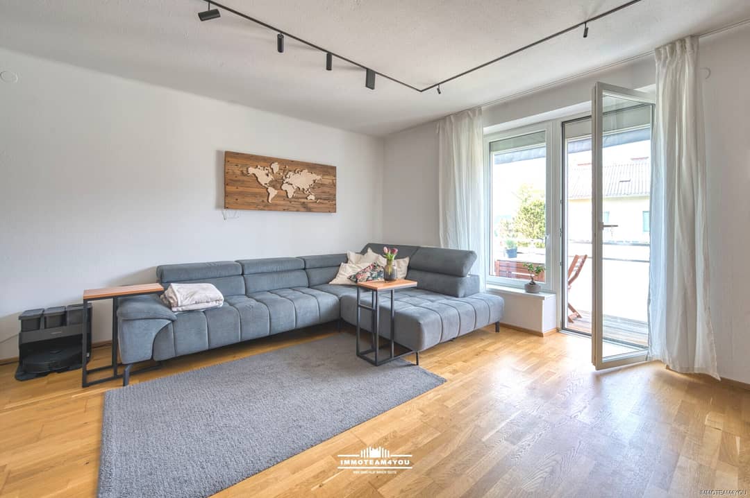 Renovierte Wohnung mit Südwestbalkon nahe Bahnhof