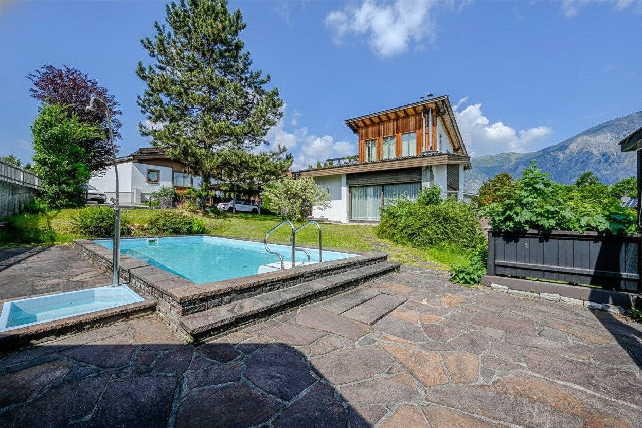 Mehrfamilienhaus mit Pool in Angerberg