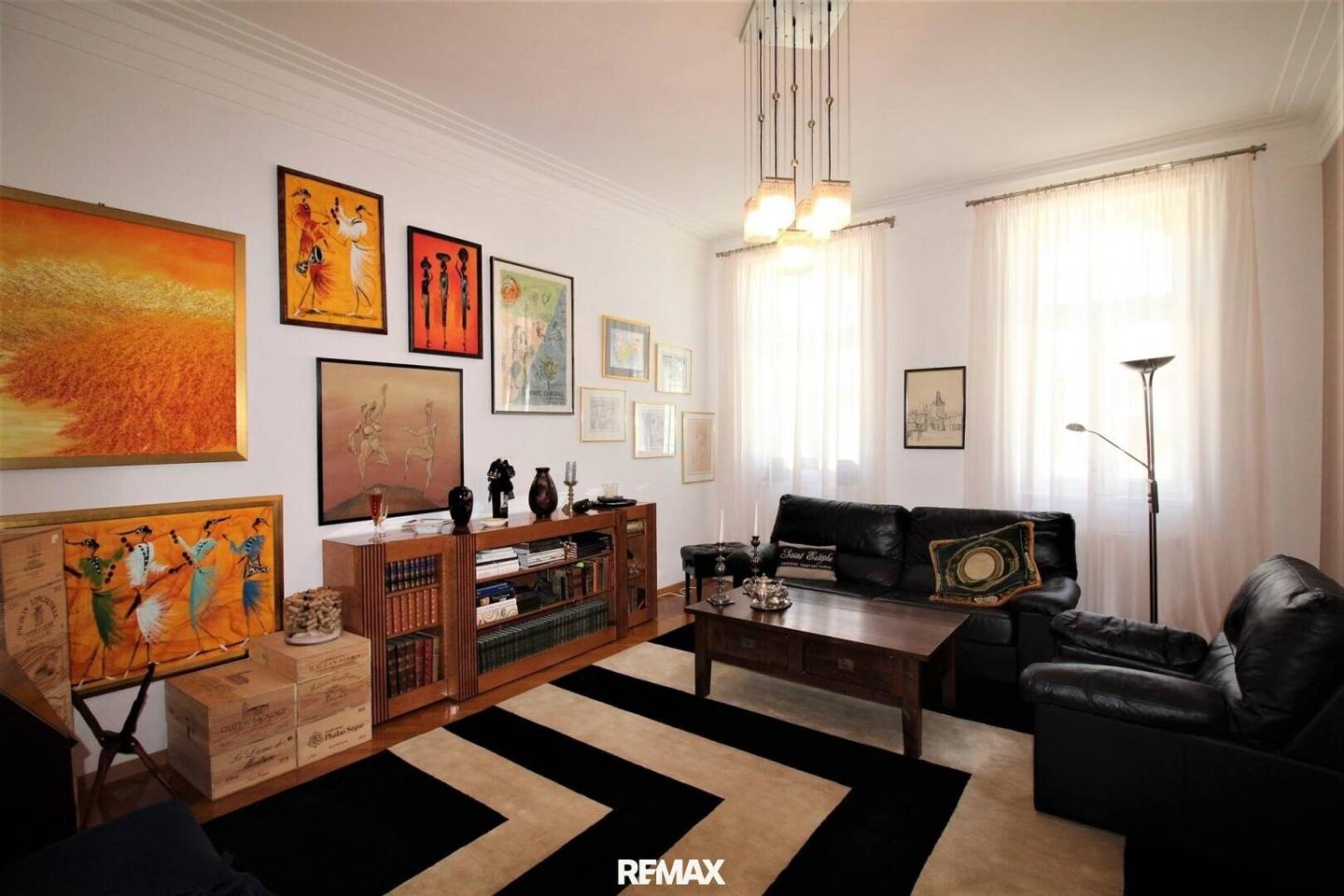 Apartment Art Deco Balcony