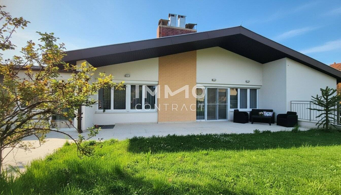 Sanierter Bungalow mit Wellnessbereich