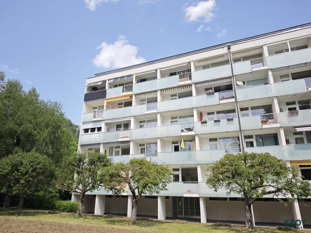 Wohnung ruhige Lage mit zwei Südloggien im Grünen