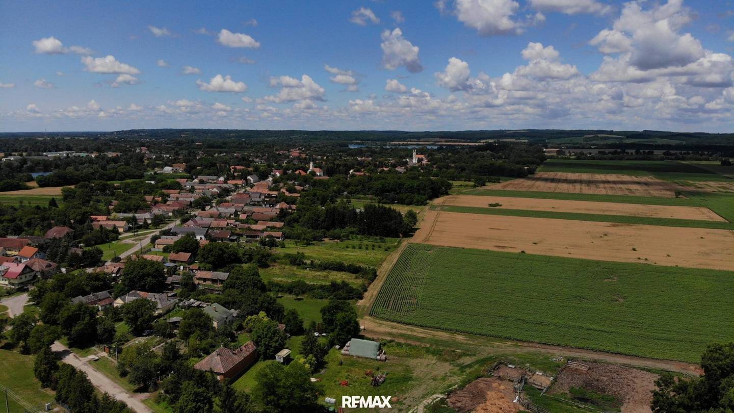 Baugrundstück in Gyékényes