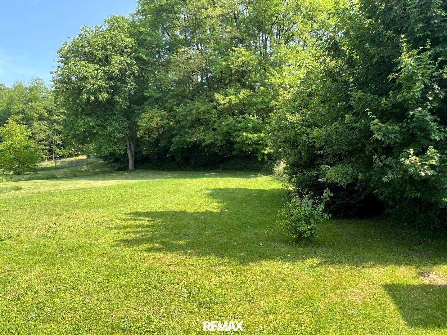 2 Häuser mit Garten in Oberdorf