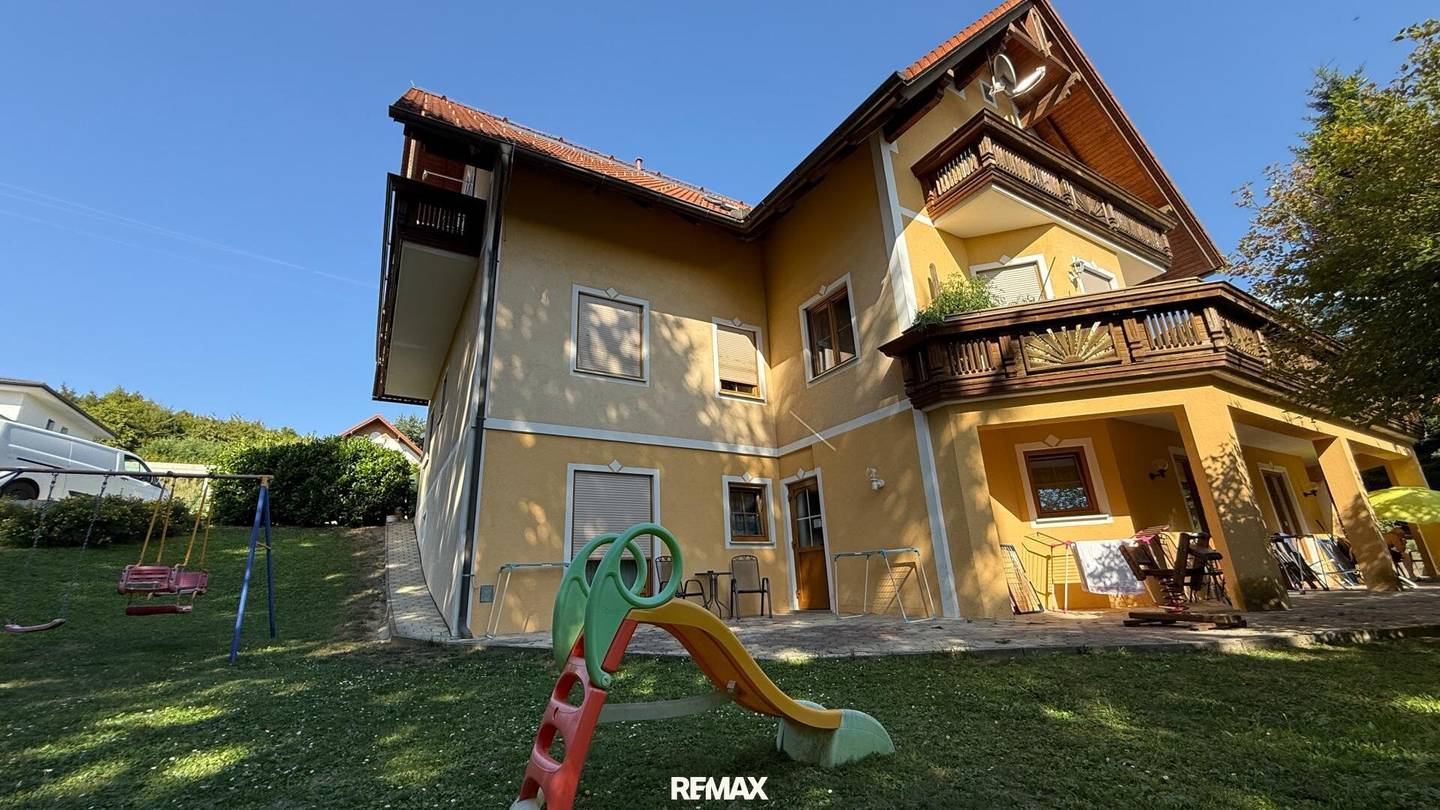 Charmantes Landhaus mit Gästezimmern & Garten