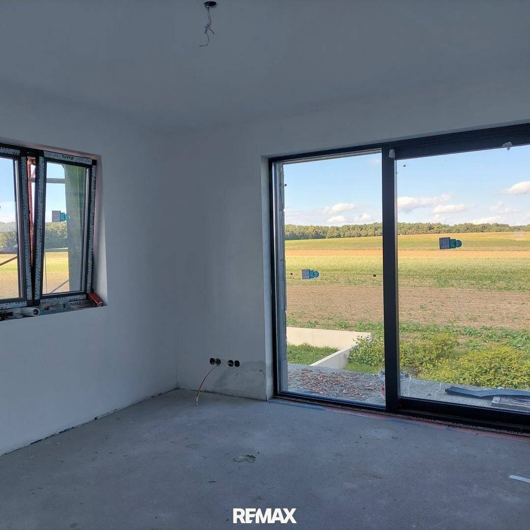 Moderne Doppelhaushälfte in Strem