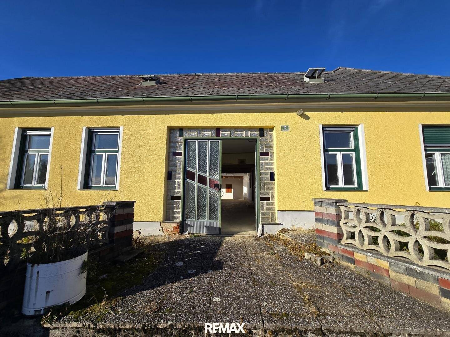 Dreikanthof mit Innenhof in Stegersbach