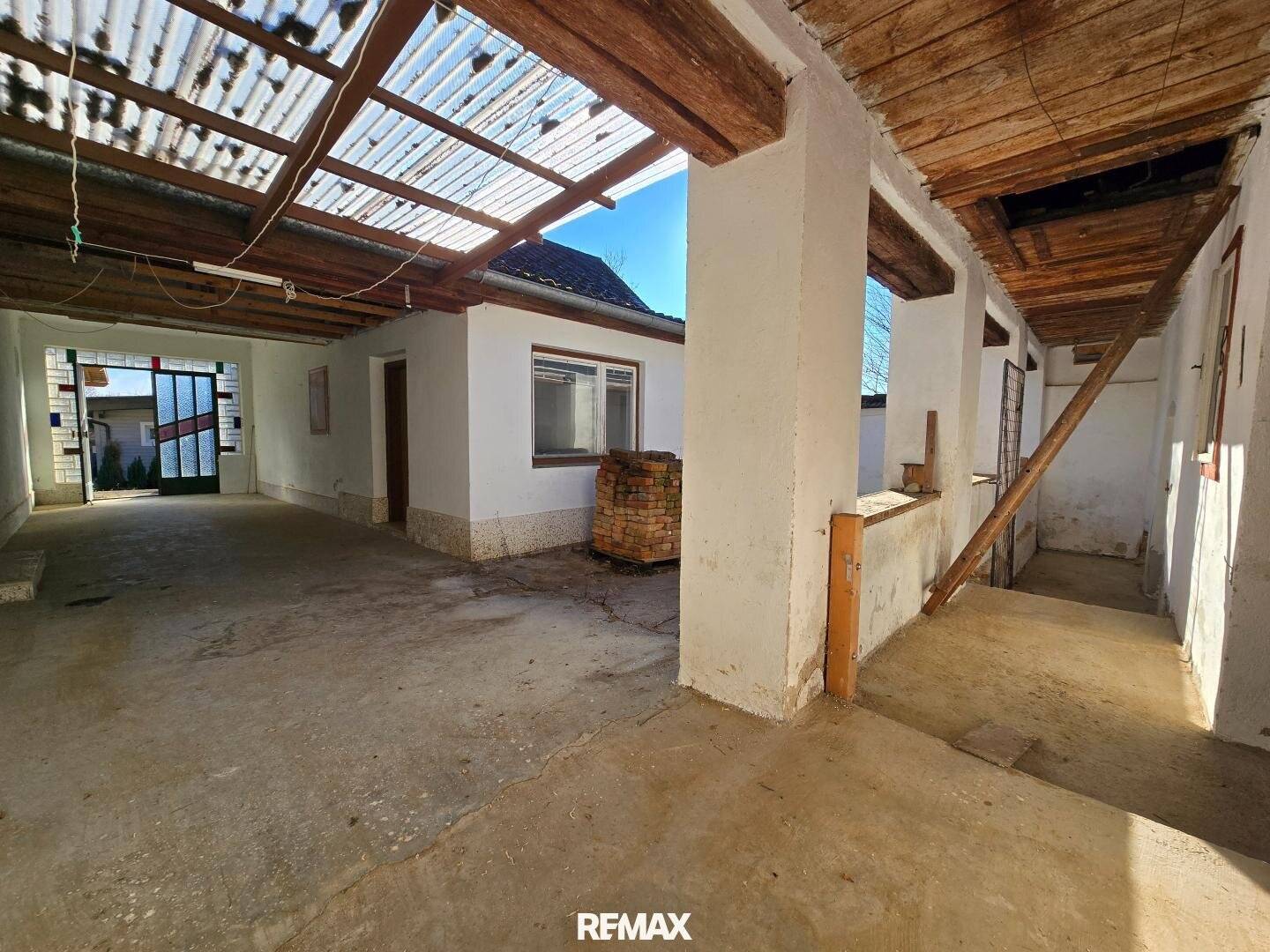 Dreikanthof mit Innenhof in Stegersbach