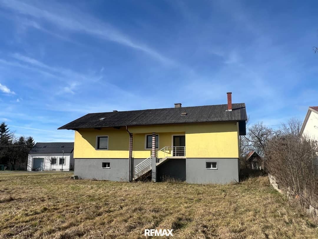 Geräumiges Wohnhaus zum Fertigstellen