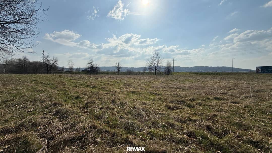 Spacious Plot in St. Michael
