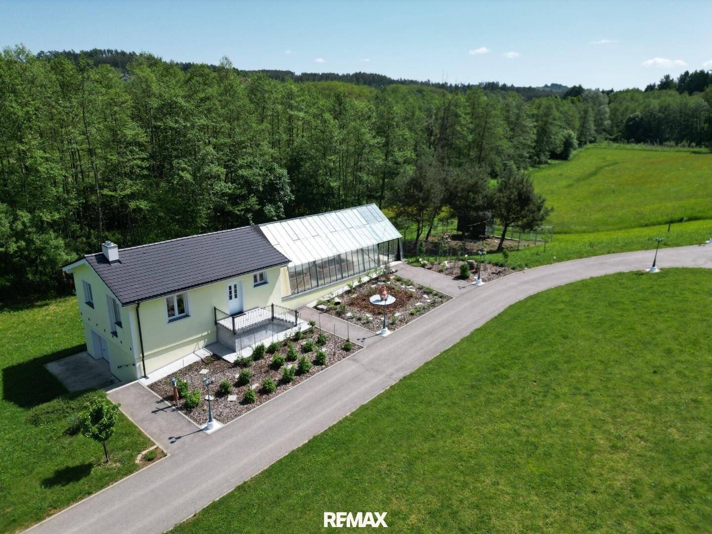 Luxus-Landgut mit 6,3 ha Grund
