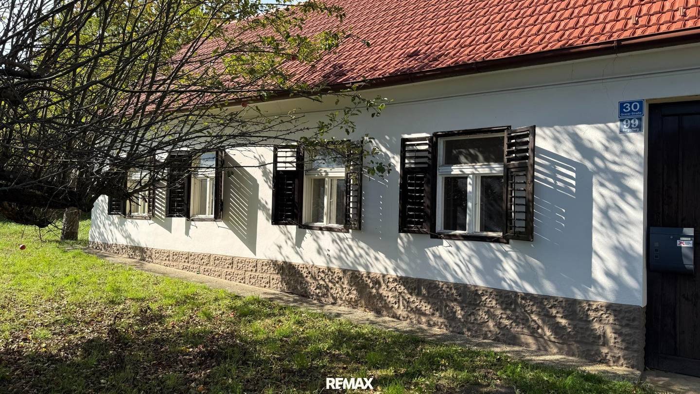 Vierkanthof mit großem Grundstück