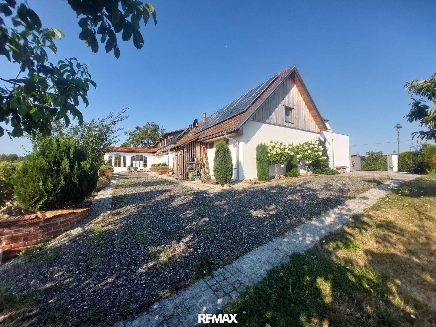 Historisches Landhaus auf 3 Hektar