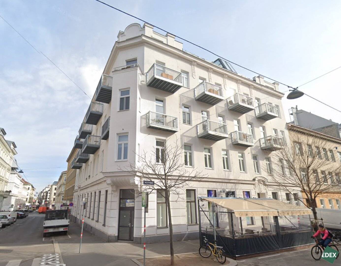 4 storage and office units (rented until 30.06.2028) - investment property